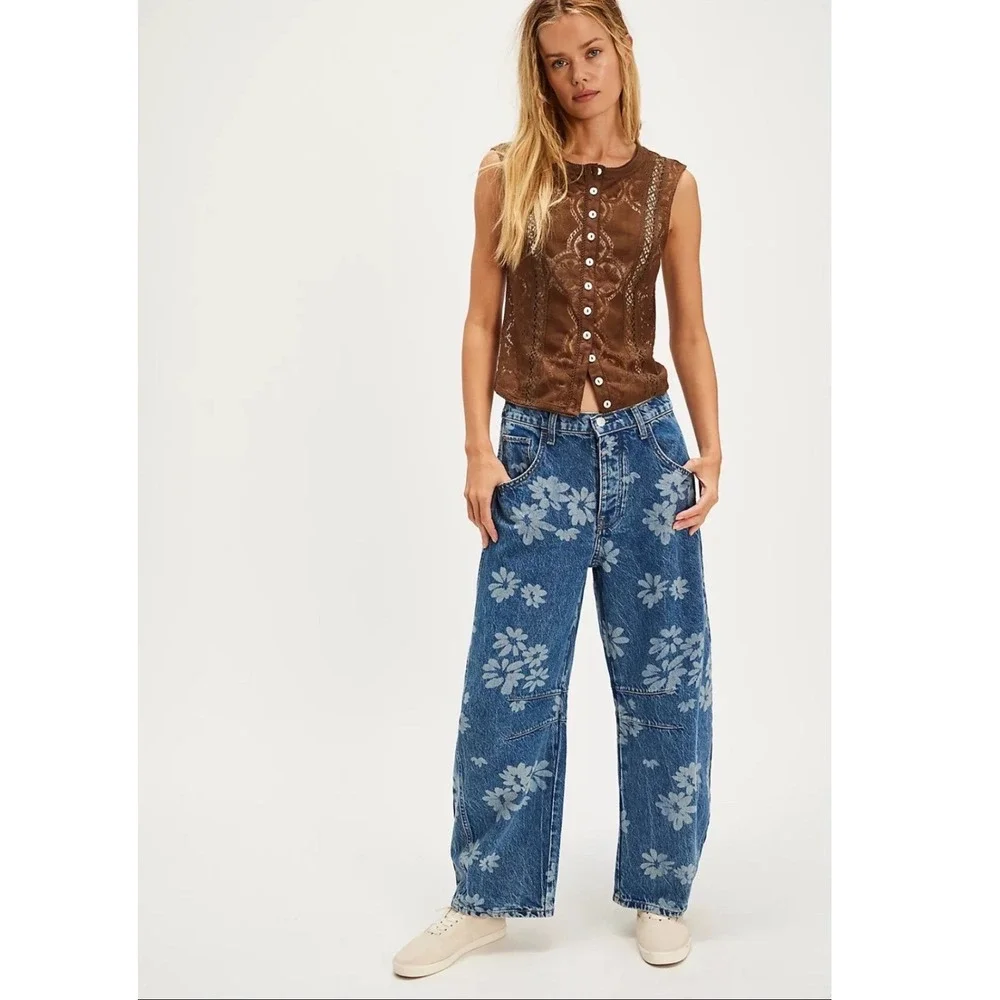 Free People We The Free Good Luck Printed Barrel Jeans Laser Daisy Blue Floral